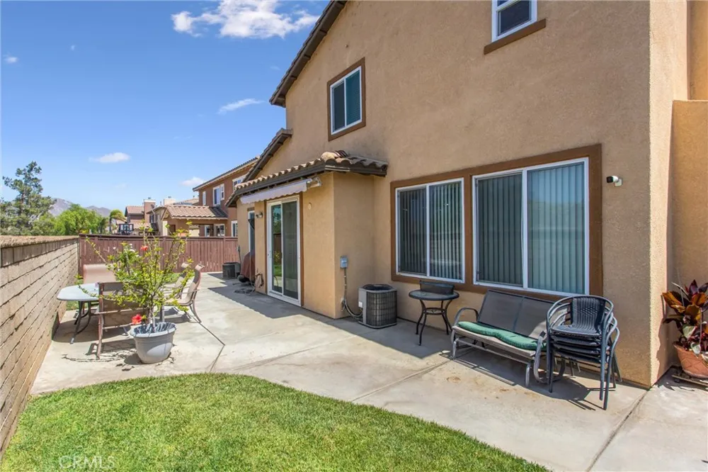 1180 Reisling Perris, CA 92571