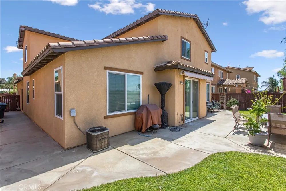 1180 Reisling Perris, CA 92571