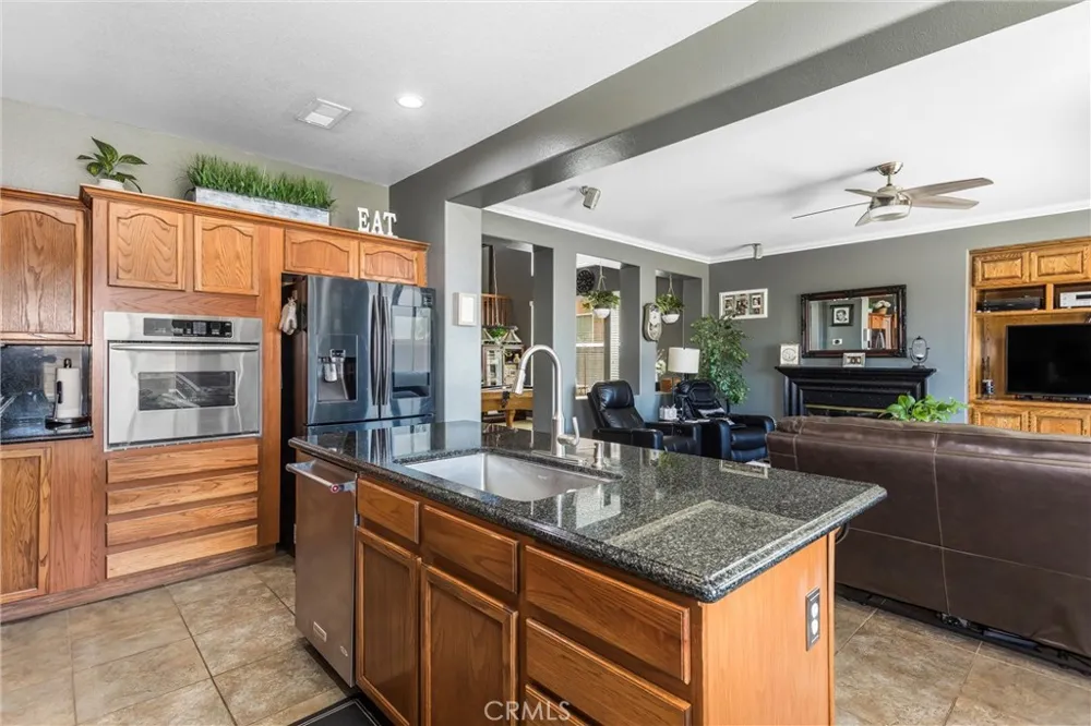 1180 Reisling Perris, CA 92571