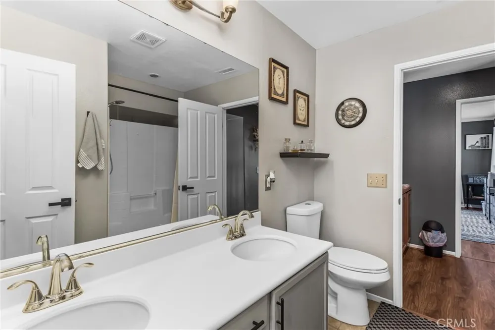 1180 Reisling Perris, CA 92571