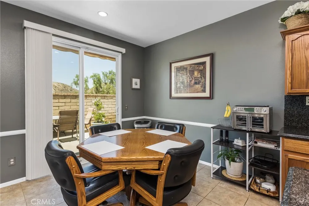 1180 Reisling Perris, CA 92571