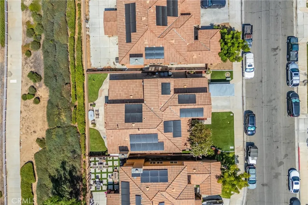 1180 Reisling Perris, CA 92571