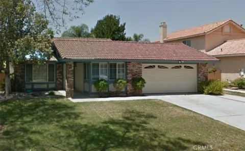 8725 Sandhill