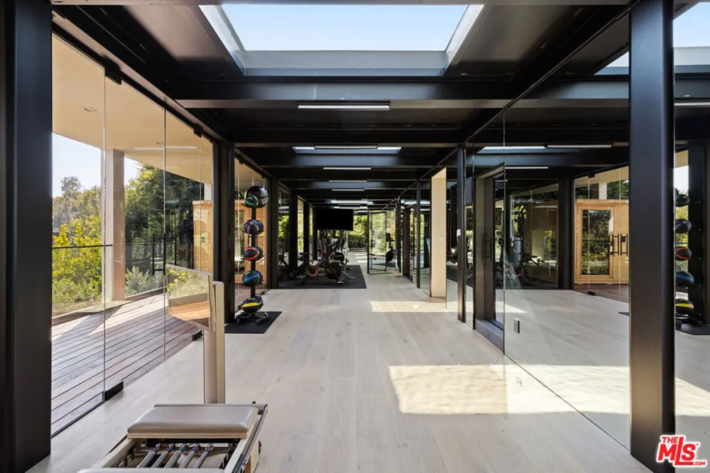 12026 Benmore Terrace Los Angeles, CA 90049