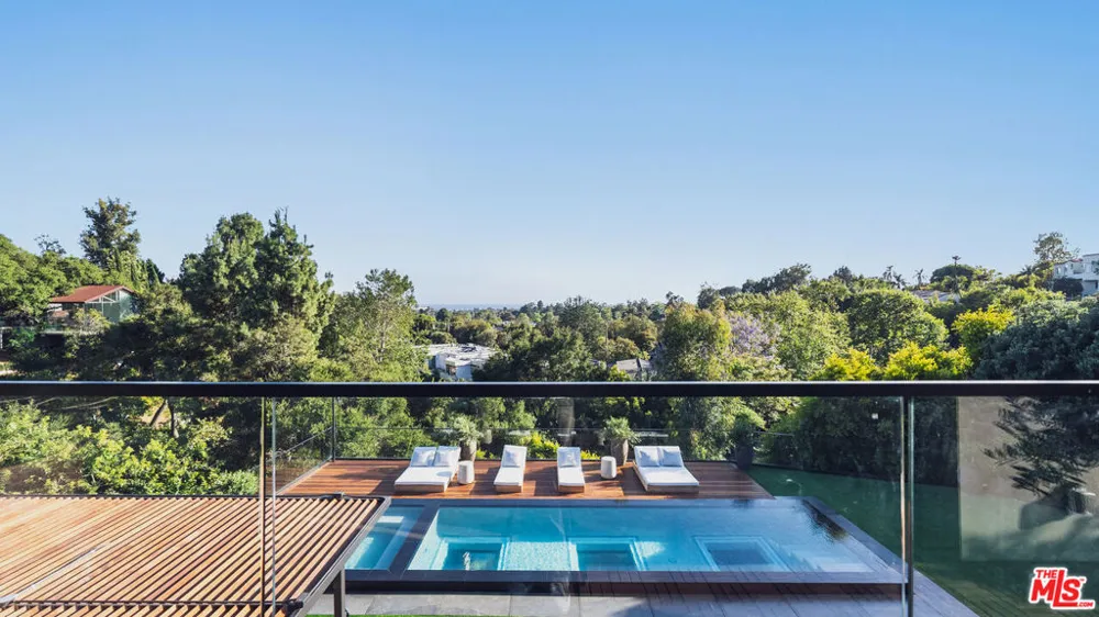 12026 Benmore Terrace Los Angeles, CA 90049
