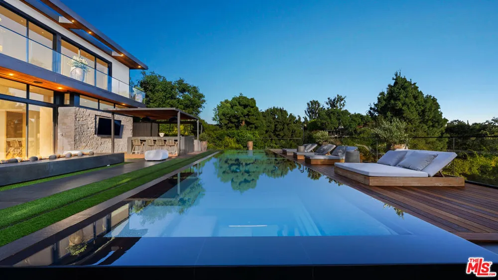 12026 Benmore Terrace Los Angeles, CA 90049