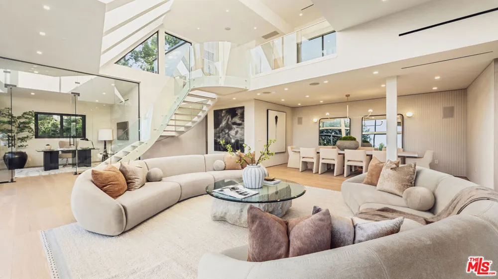 12026 Benmore Terrace Los Angeles, CA 90049