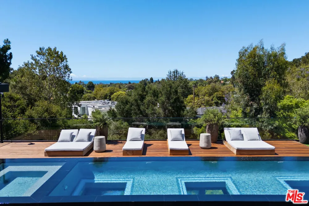 12026 Benmore Terrace Los Angeles, CA 90049