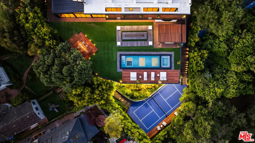 12026 Benmore Terrace Los Angeles, CA 90049
