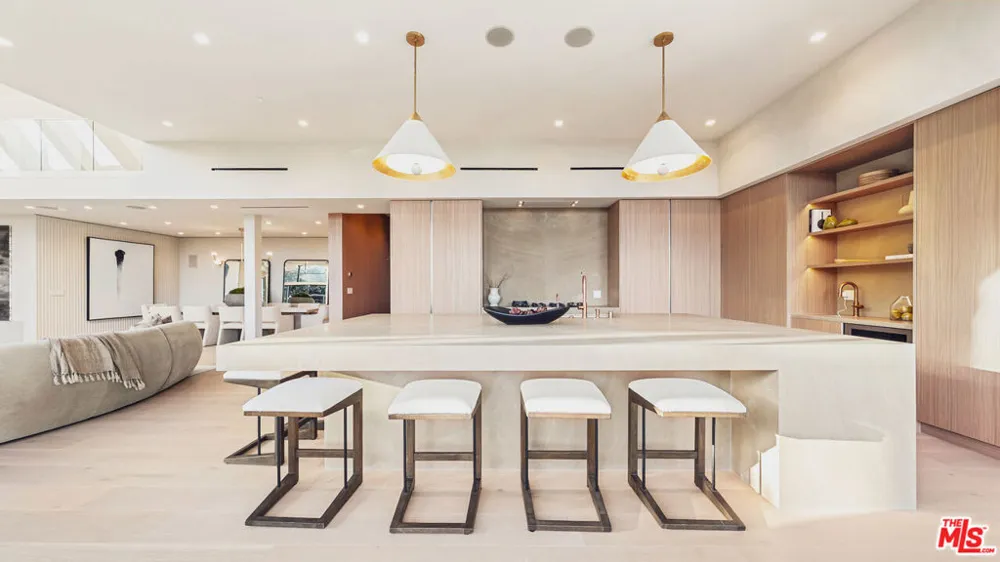 12026 Benmore Terrace Los Angeles, CA 90049