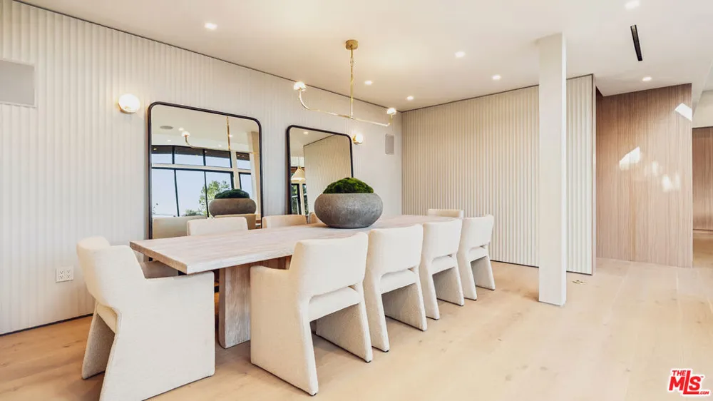 12026 Benmore Terrace Los Angeles, CA 90049