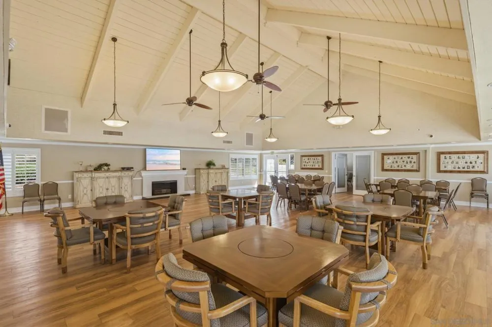 4233 Dawn Ln Oceanside, CA 92056