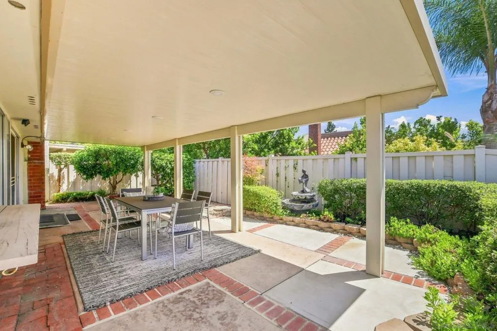 4233 Dawn Ln Oceanside, CA 92056
