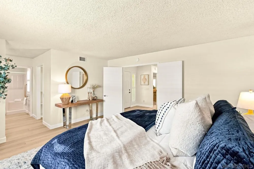 4233 Dawn Ln Oceanside, CA 92056