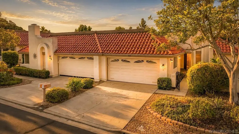 4233 Dawn Ln Oceanside, CA 92056