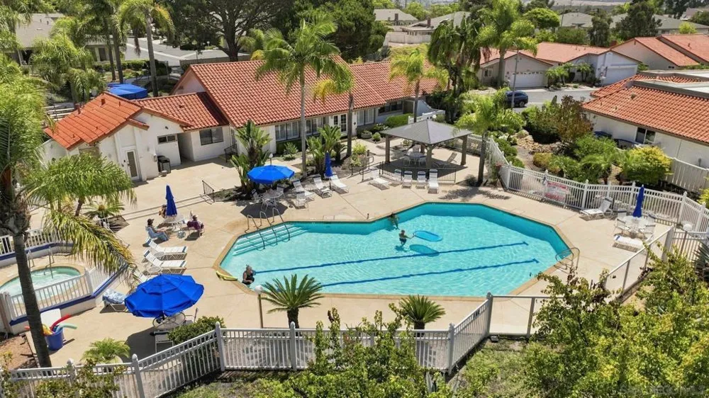 4233 Dawn Ln Oceanside, CA 92056