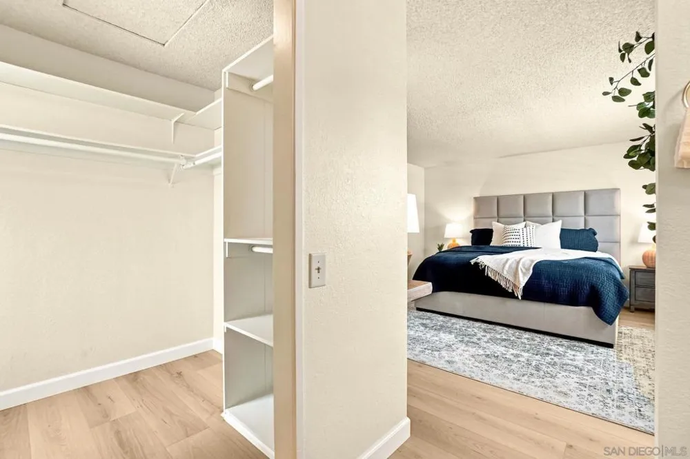 4233 Dawn Ln Oceanside, CA 92056