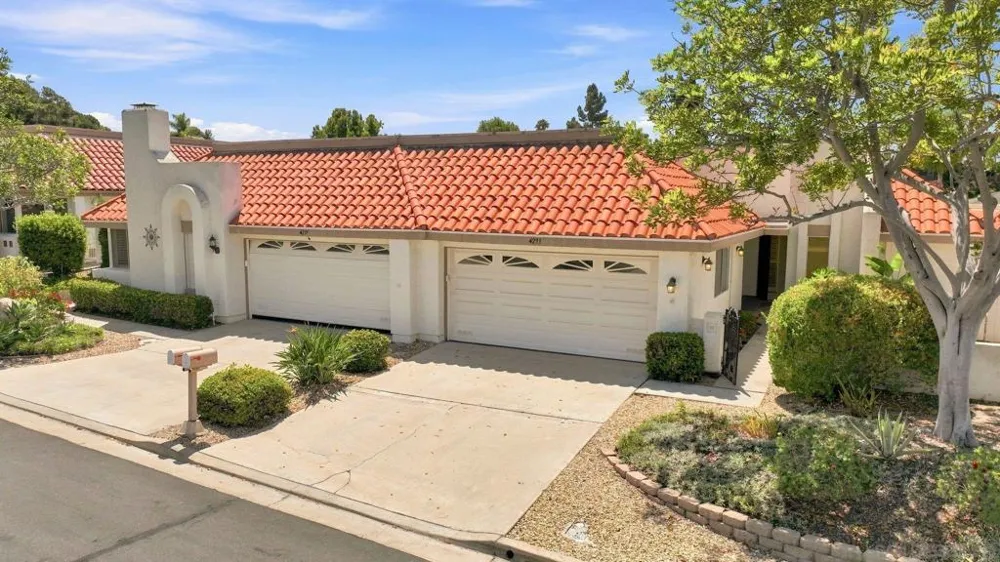 4233 Dawn Ln Oceanside, CA 92056