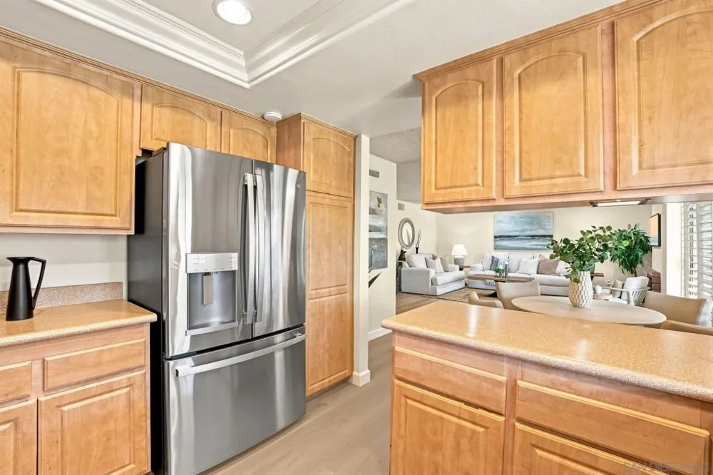 4233 Dawn Ln Oceanside, CA 92056