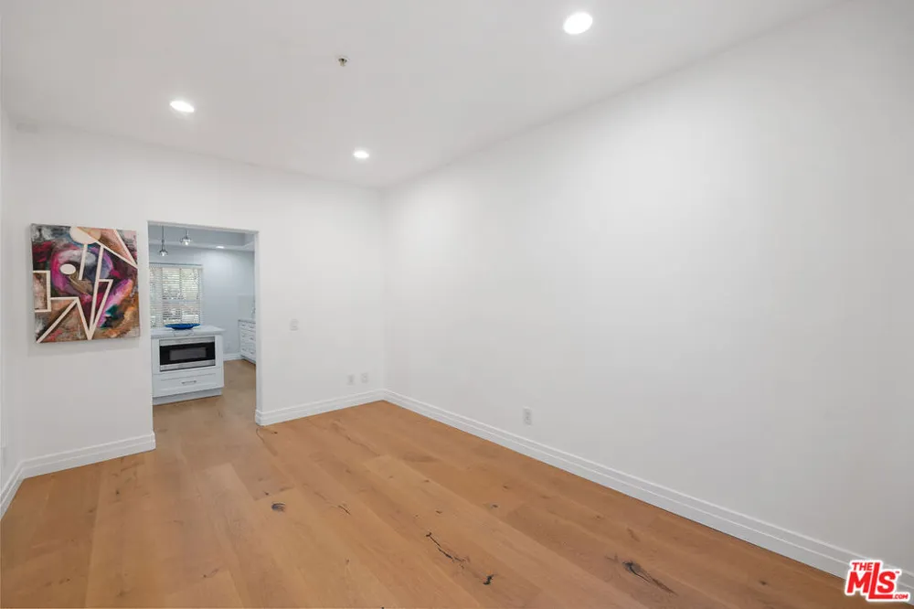 851 San Vicente Boulevard #117 West Hollywood, CA 90069