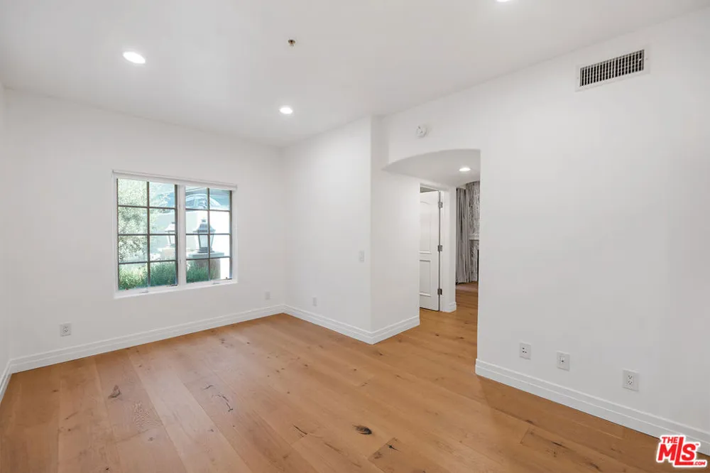 851 San Vicente Boulevard #117 West Hollywood, CA 90069