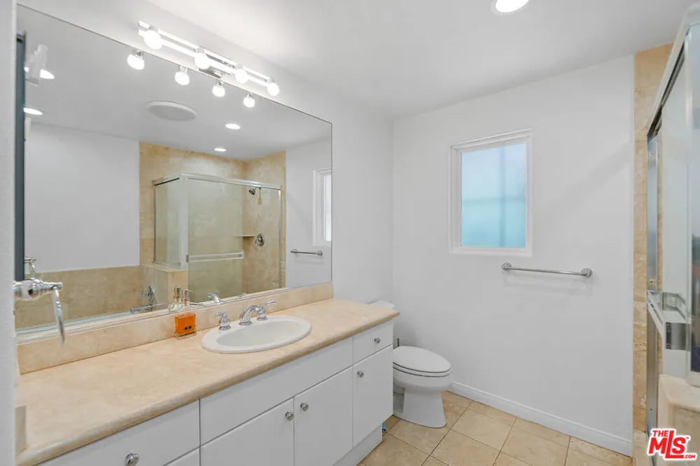 851 San Vicente Boulevard #117 West Hollywood, CA 90069