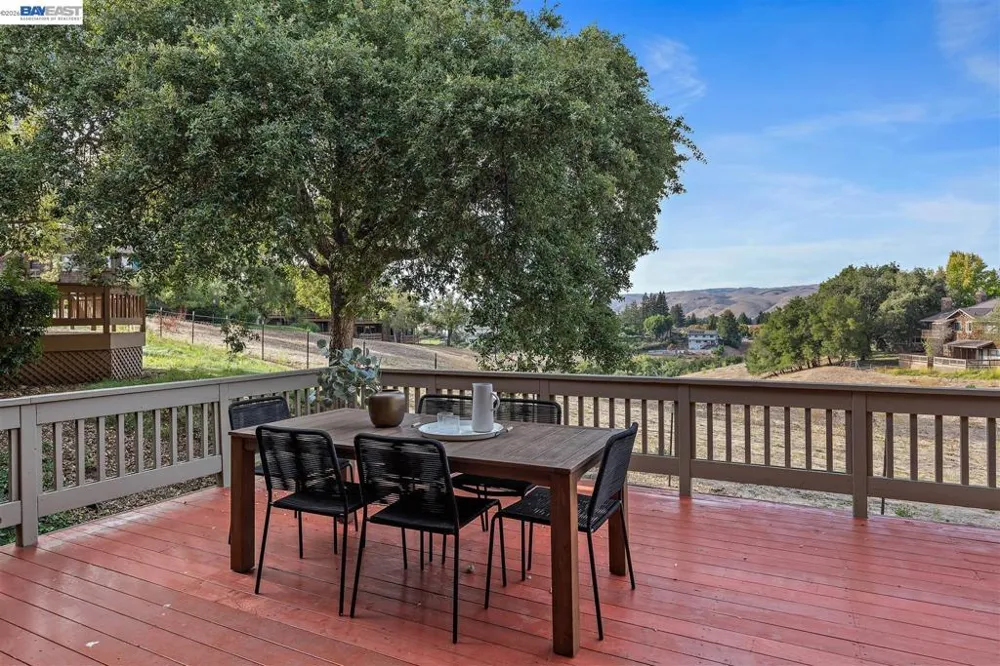 1361 Ocaso Camino Fremont, CA 94539