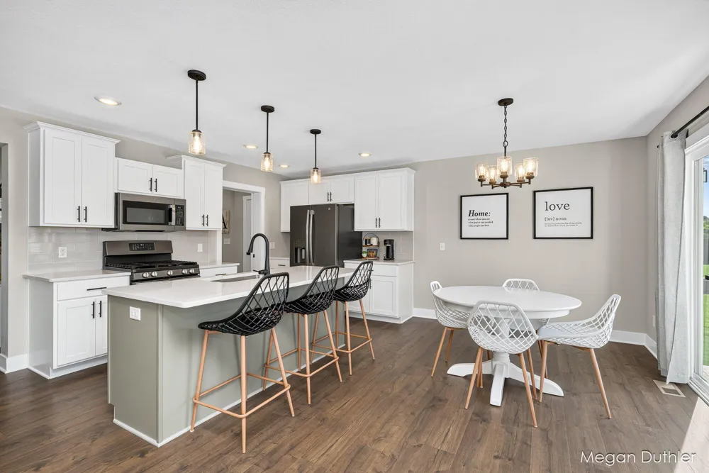 7504 Shorewood Street Allendale, MI 49401