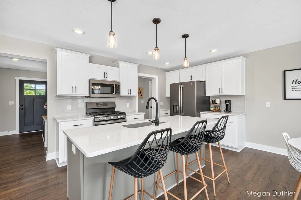 7504 Shorewood Street Allendale, MI 49401
