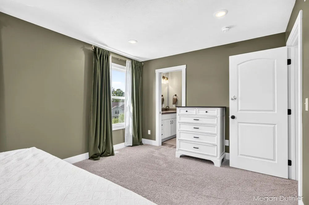 7504 Shorewood Street Allendale, MI 49401