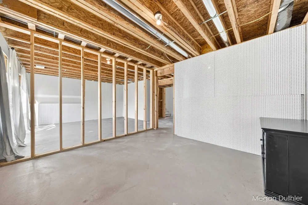 7504 Shorewood Street Allendale, MI 49401
