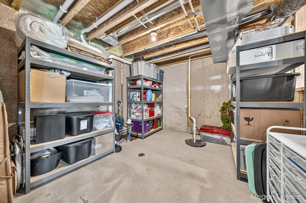 7504 Shorewood Street Allendale, MI 49401
