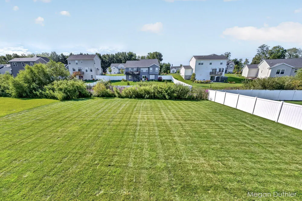 7504 Shorewood Street Allendale, MI 49401