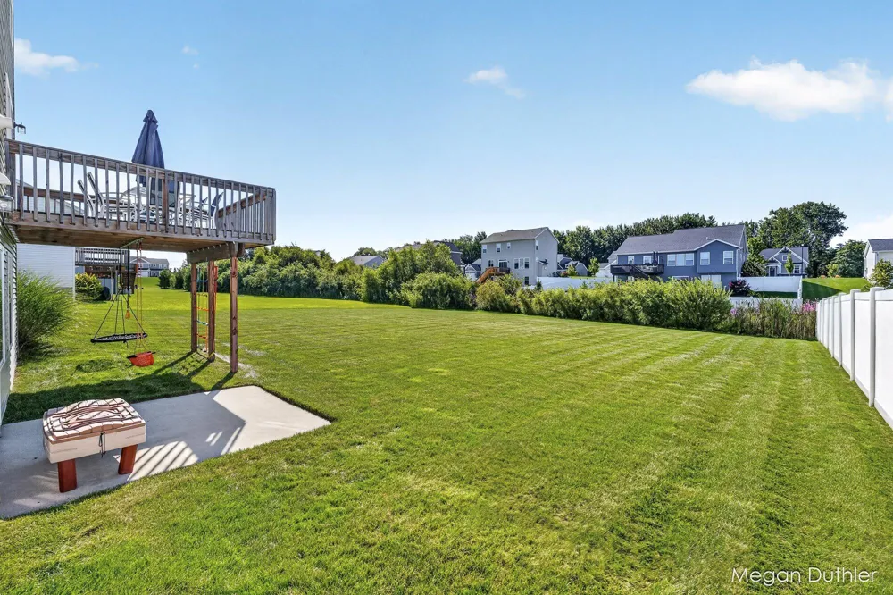 7504 Shorewood Street Allendale, MI 49401