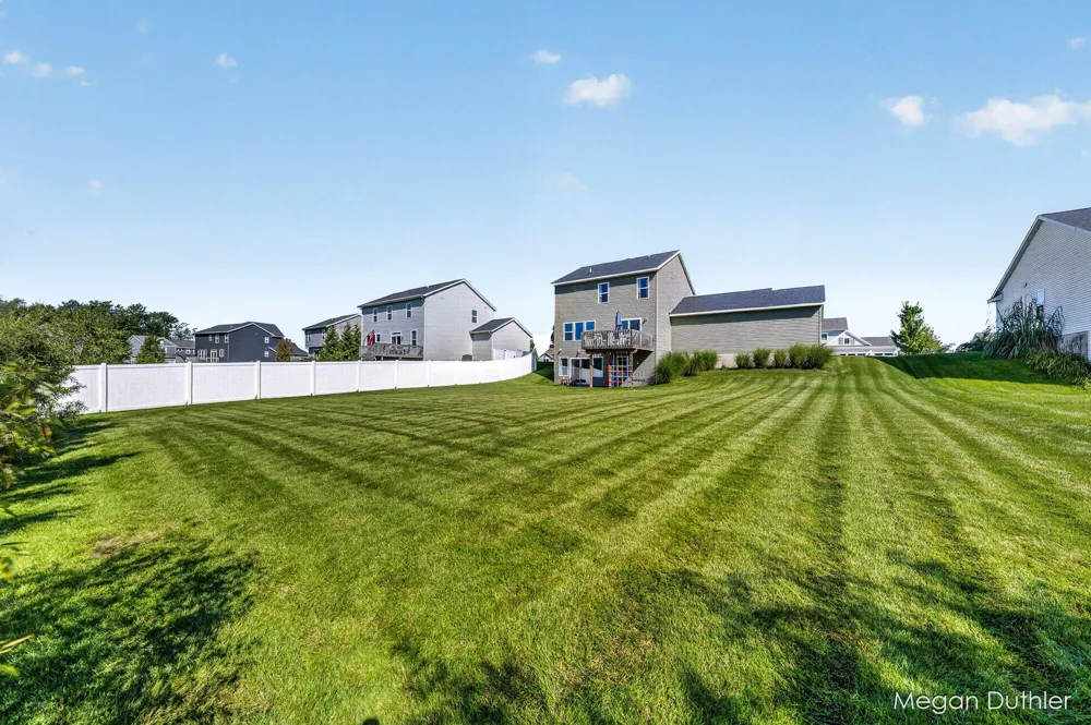 7504 Shorewood Street Allendale, MI 49401