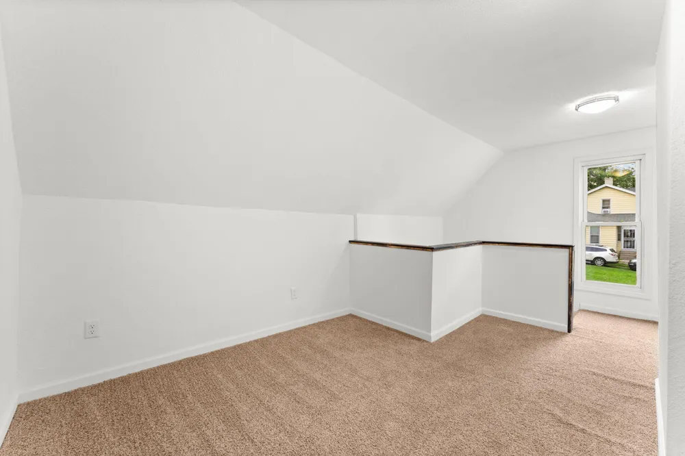 412 Quarry Street Jackson, MI 49201
