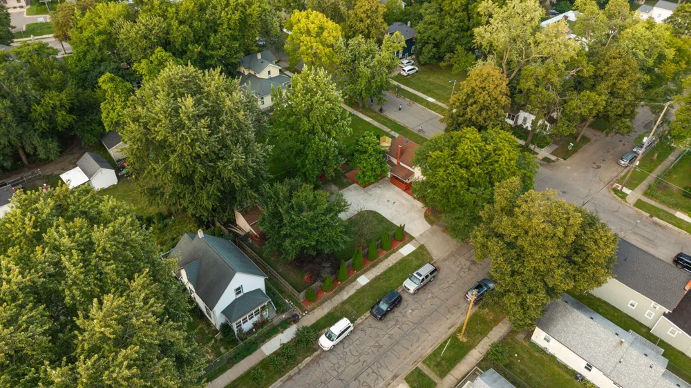 412 Quarry Street Jackson, MI 49201