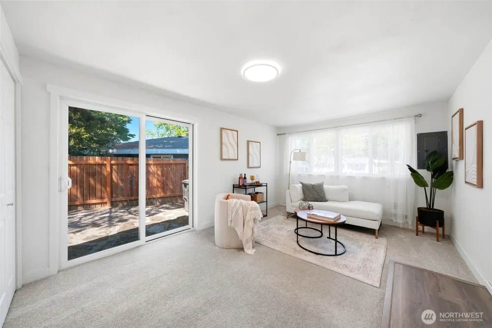 1615 165th Place Shoreline, WA 98133