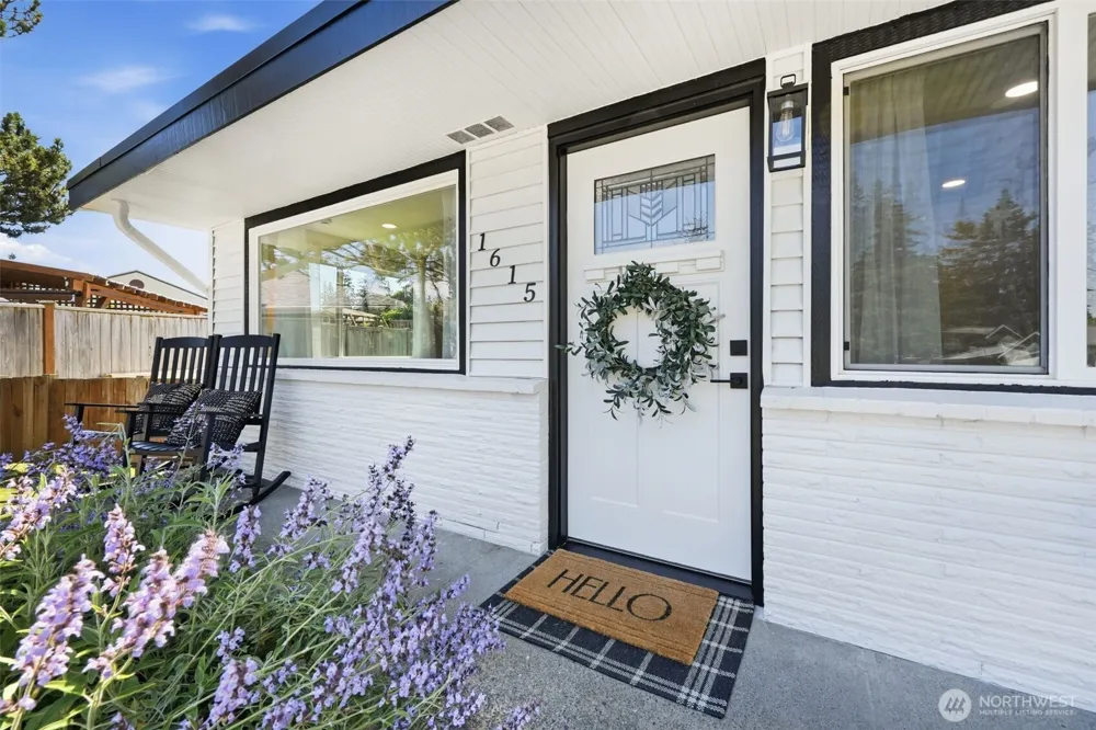 1615 165th Place Shoreline, WA 98133
