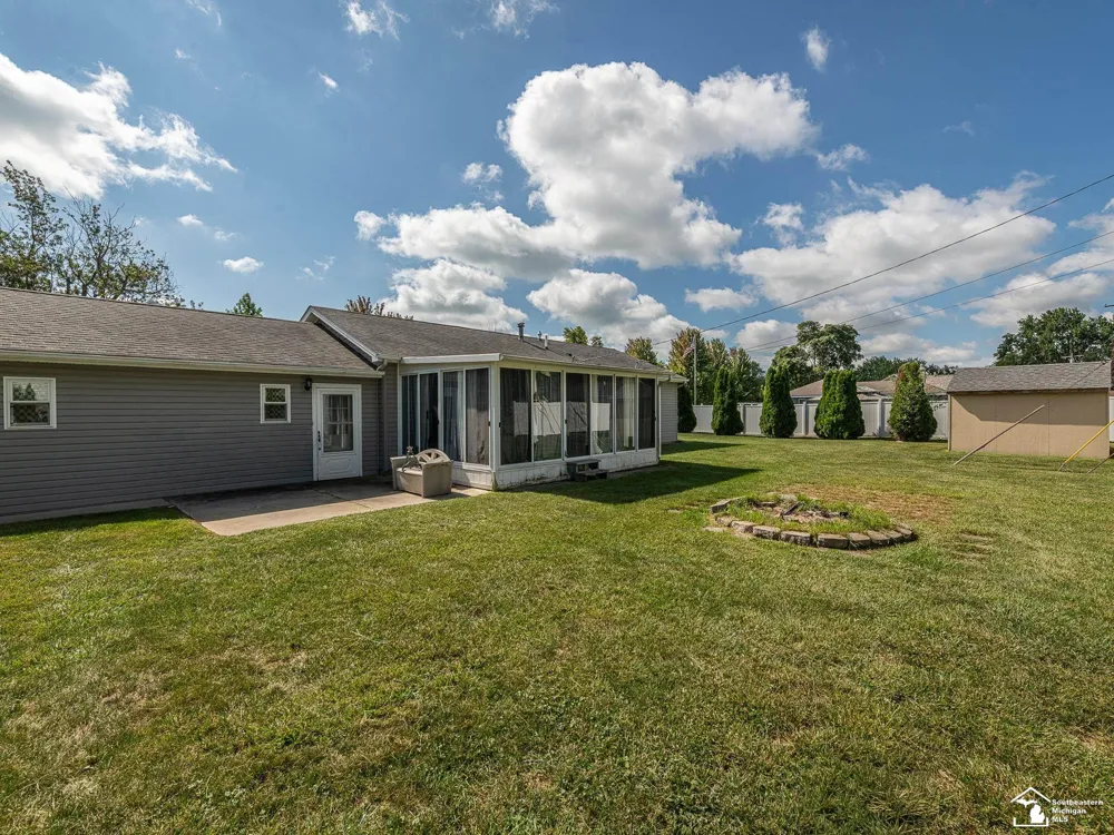 3255 Park Drive Frenchtown Township, MI 48162
