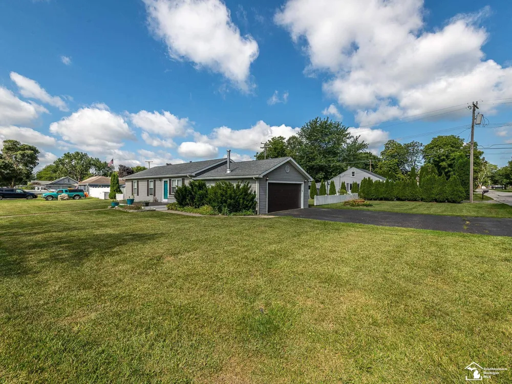 3255 Park Drive Frenchtown Township, MI 48162