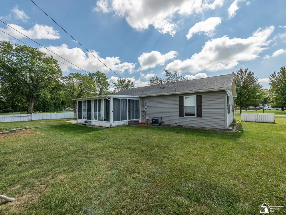 3255 Park Drive Frenchtown Township, MI 48162