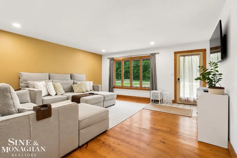 3131 King Road China Township, MI 48054