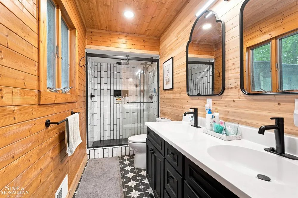 3131 King Road China Township, MI 48054