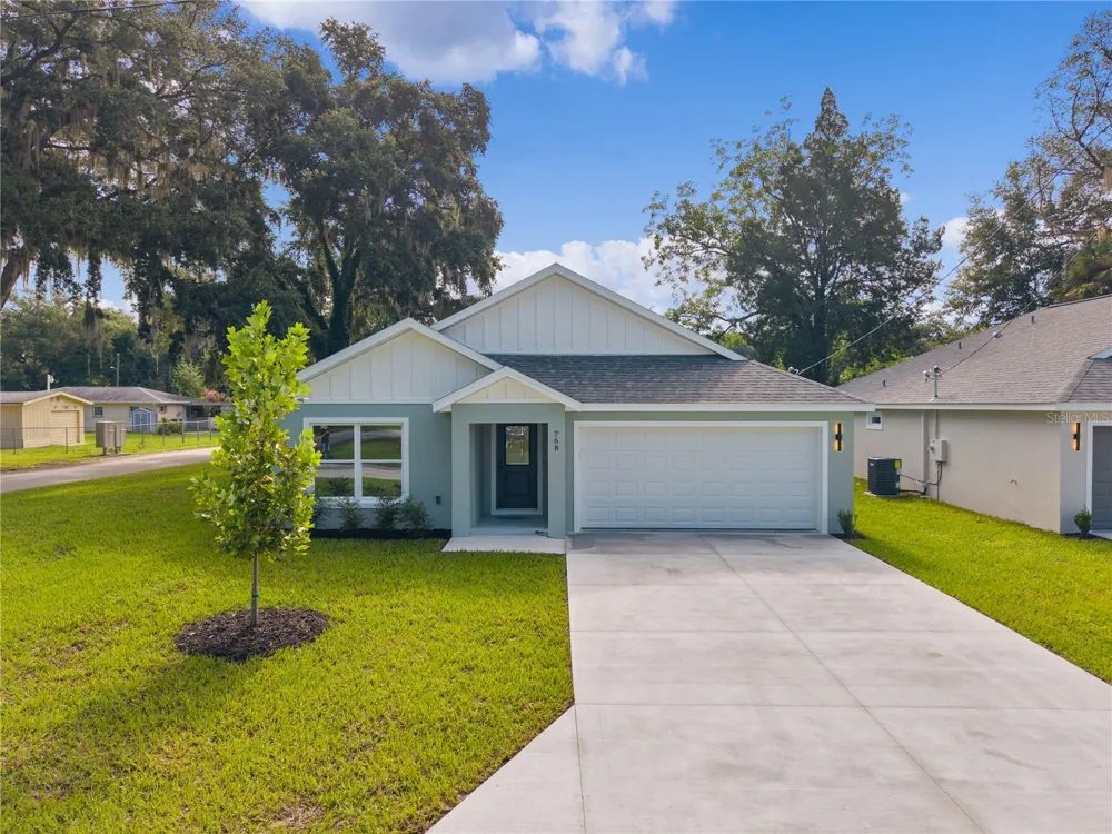 110 SEQUOIA TRAIL Ocklawaha, FL 32179