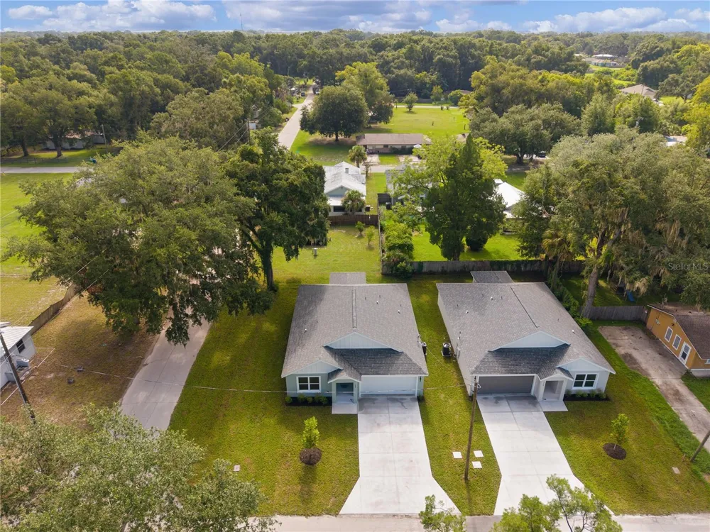 110 SEQUOIA TRAIL Ocklawaha, FL 32179