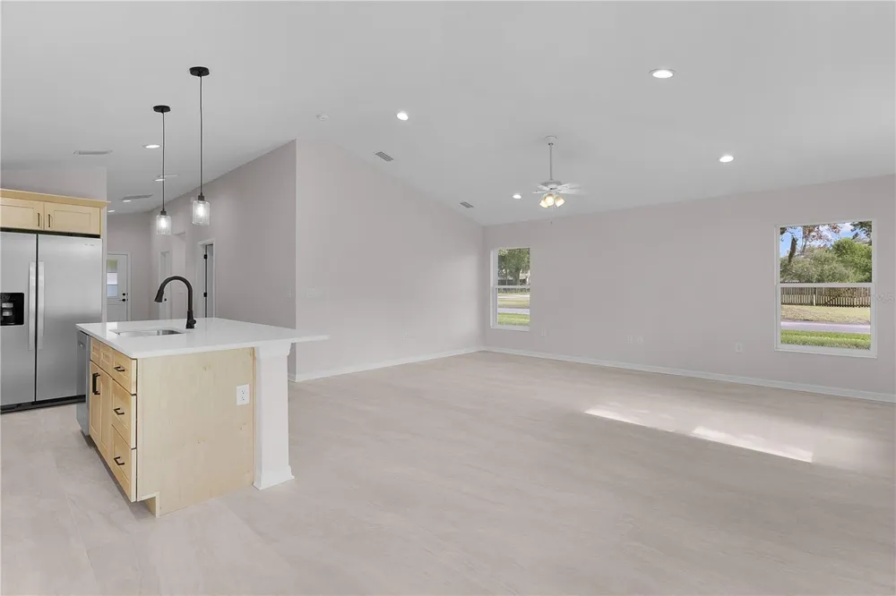 110 SEQUOIA TRAIL Ocklawaha, FL 32179