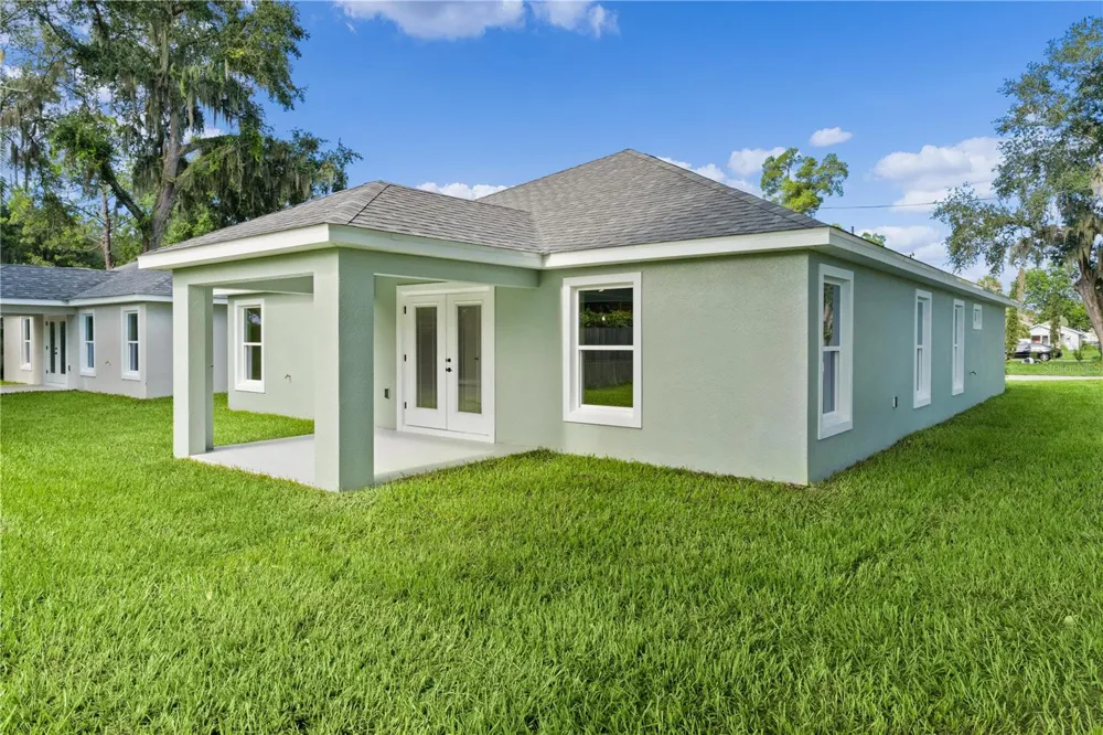 110 SEQUOIA TRAIL Ocklawaha, FL 32179