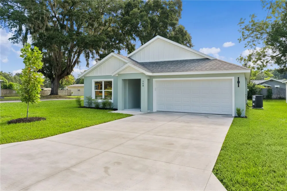 110 SEQUOIA TRAIL Ocklawaha, FL 32179