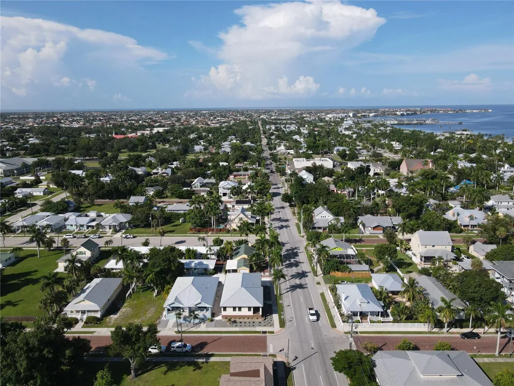 301 GOLDSTEIN STREET Punta Gorda, FL 33950